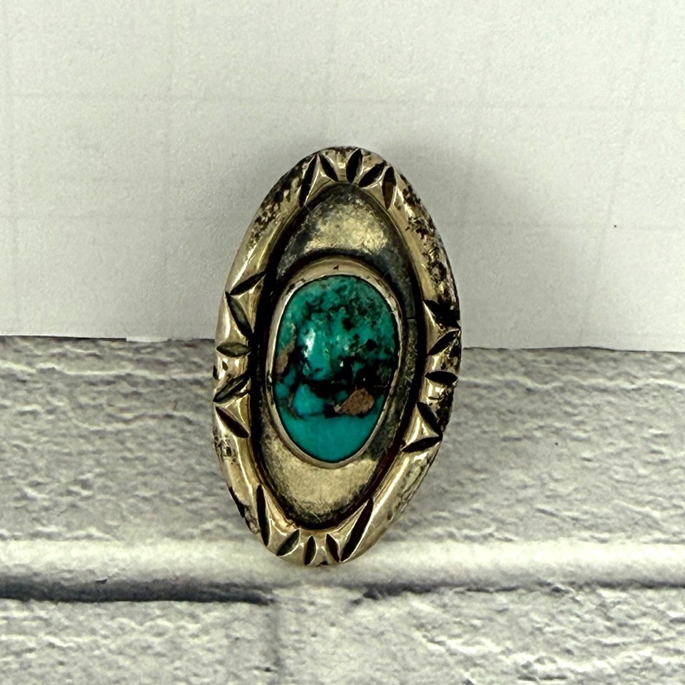 Vintage Southwest Turquoise Shadowbox Ring Hand Stamped Triple Split Shank 7.5